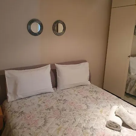 Elle Apartment By Alp Hospitality Services Nea Kallikrateia Buitenkant foto