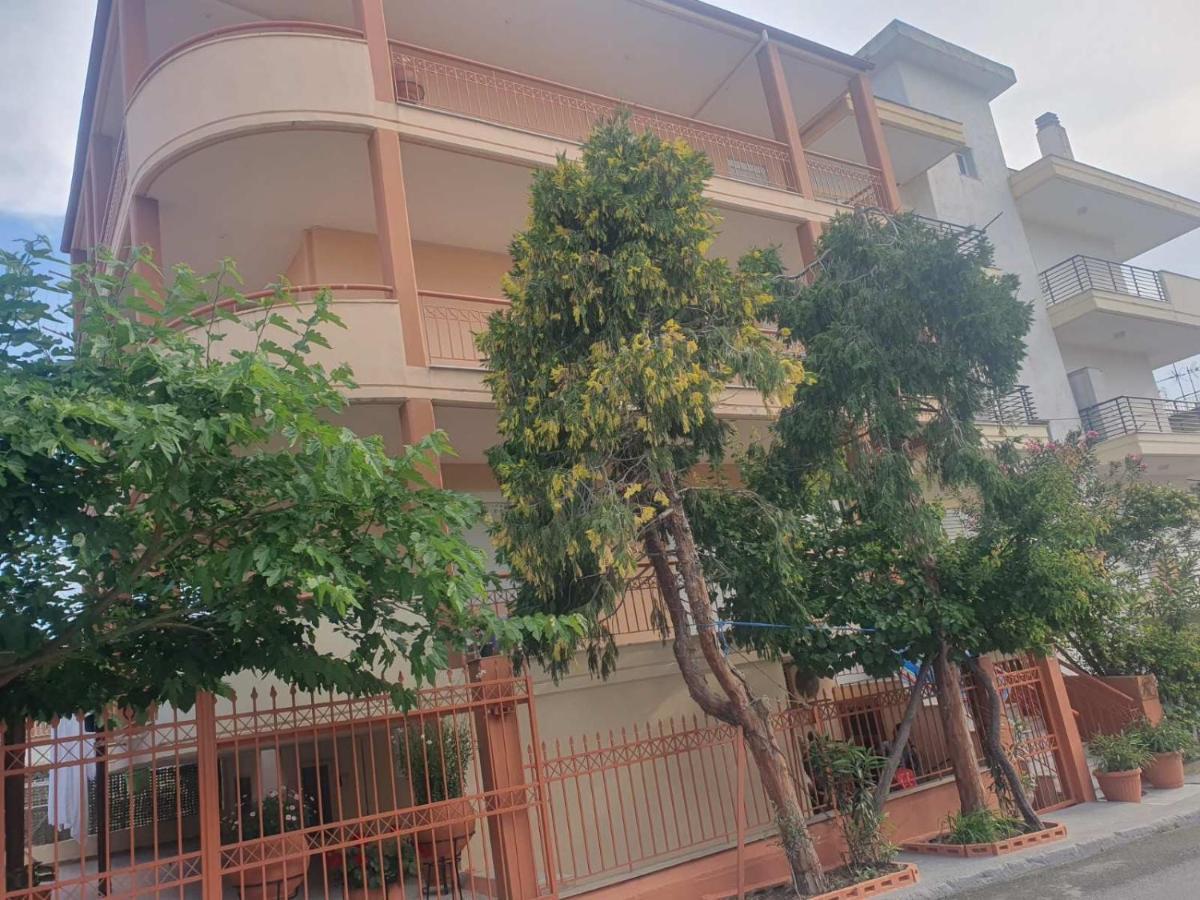 Appartement Elle By Alp Hospitality Services Nea Kallikrateia